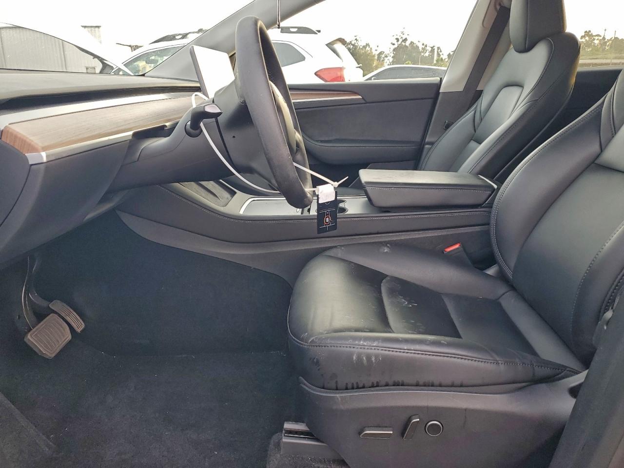 Tesla Model Y Image 2