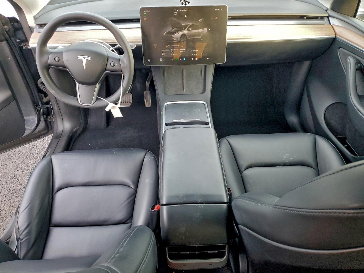 Tesla Model Y Image 4