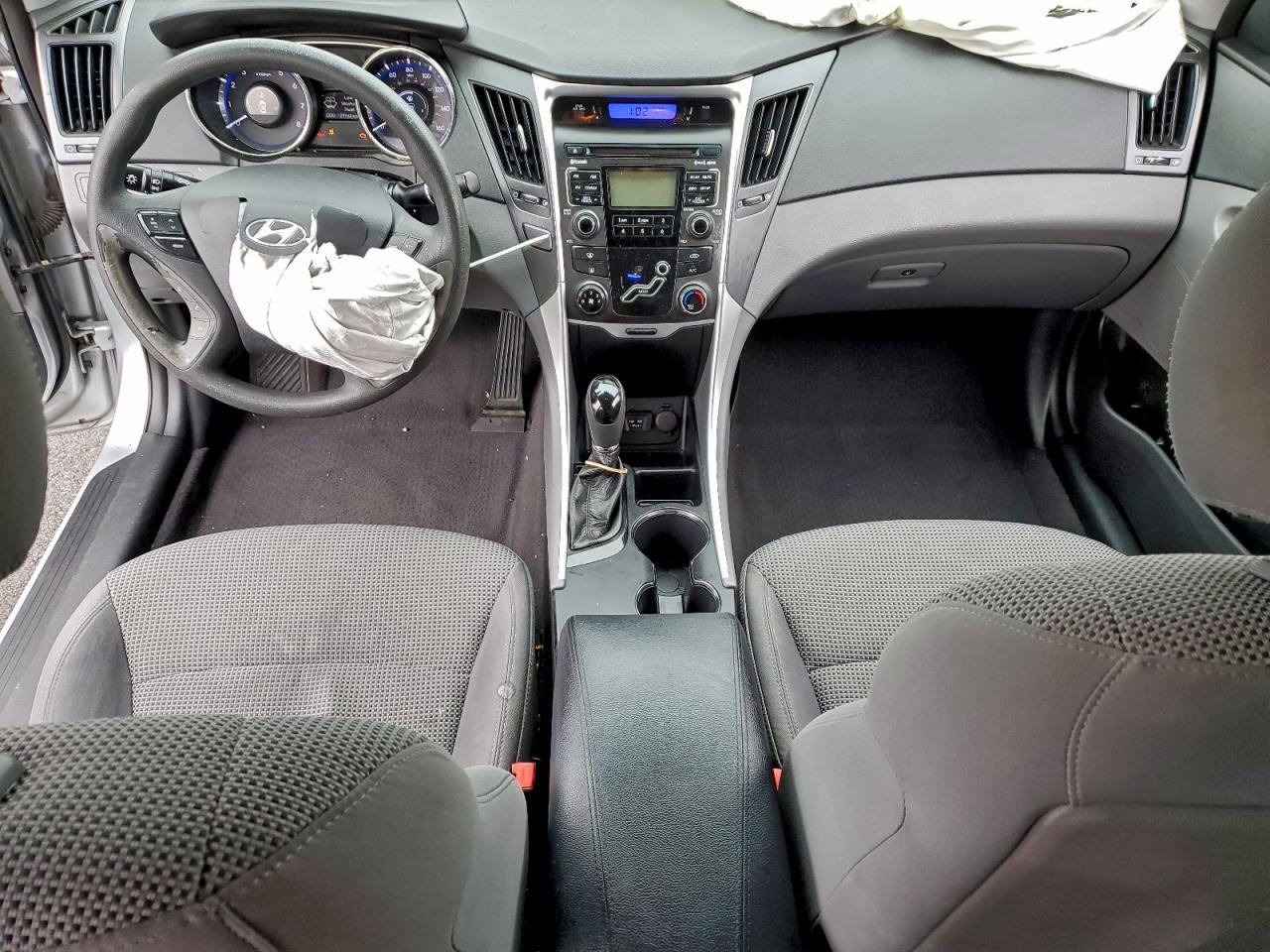 Hyundai SONATA Gls Image 7