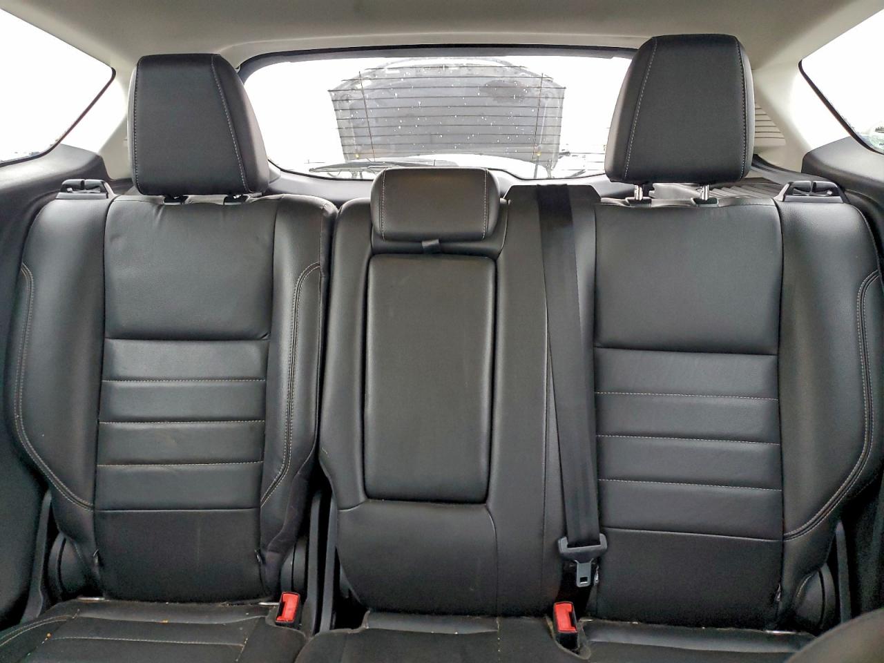 Ford Cmax Premium Image 10