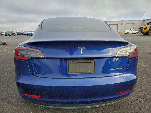Tesla Model 3 Image 6