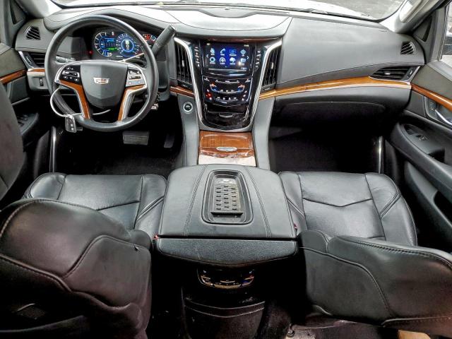 Cadillac Escalade Image 11