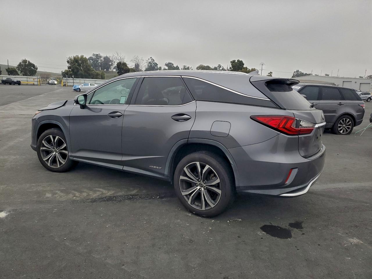Lexus RX 450h L Base Image 2