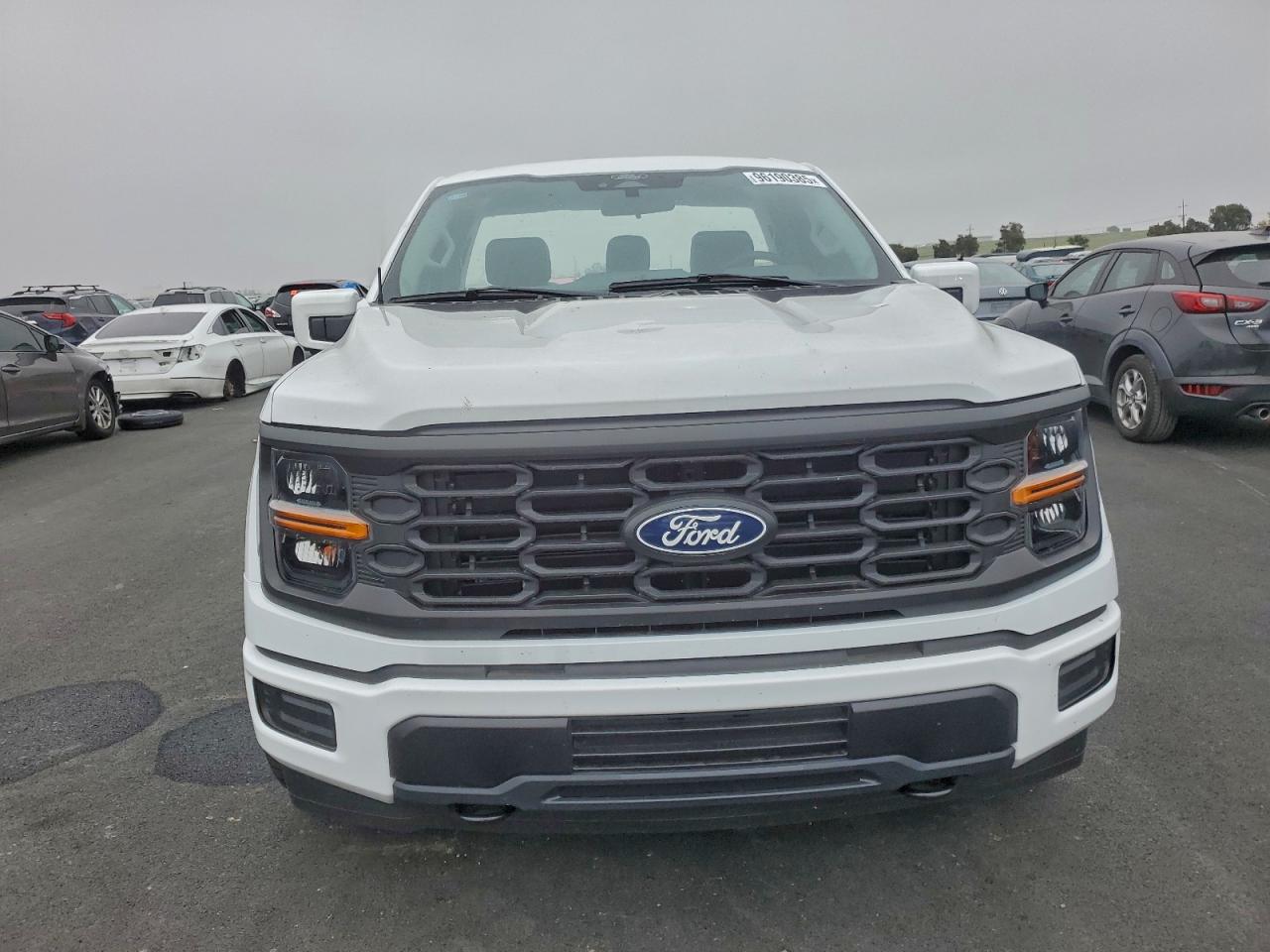 Ford F-150 Xl Image 12