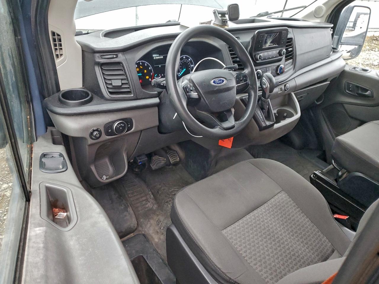 Ford Transit T-250 Image 11