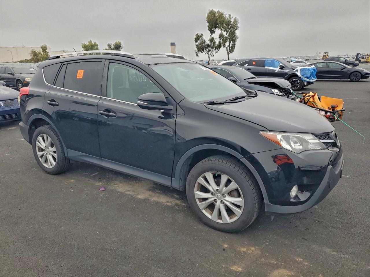 Toyota RAV4 Limited Image 4