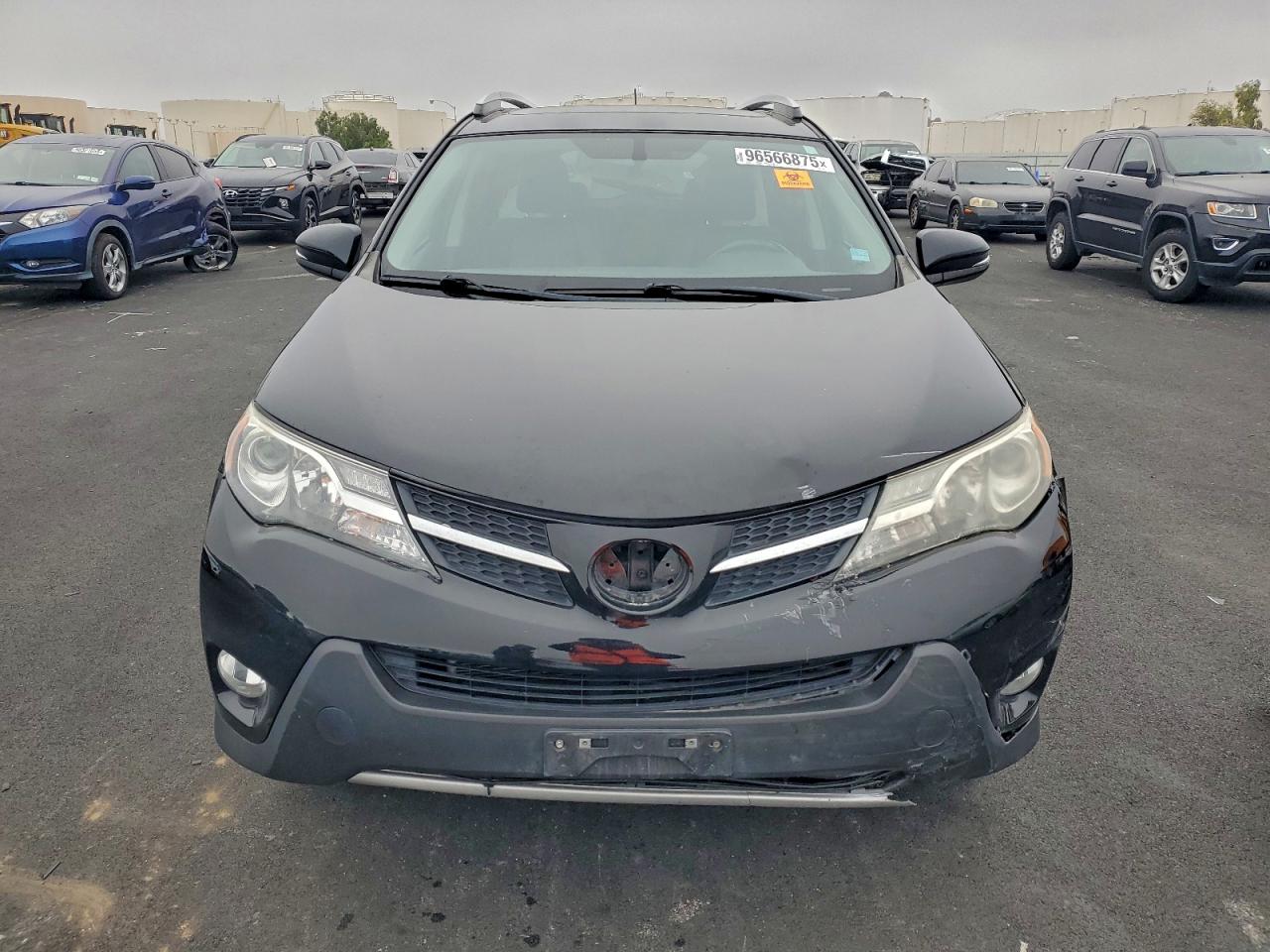 Toyota RAV4 Limited Image 8