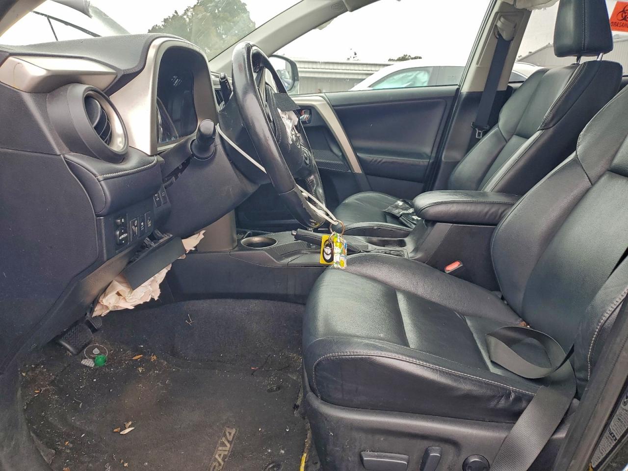 Toyota RAV4 Limited Image 5