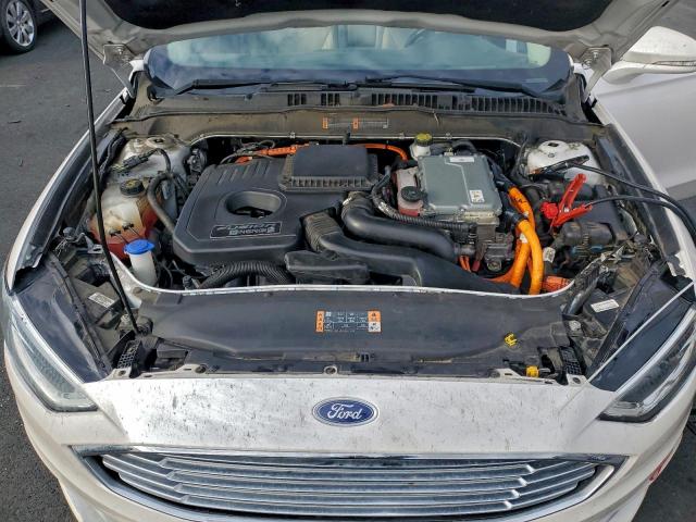 Ford Fusion Titanium/platinum Phev Image 4