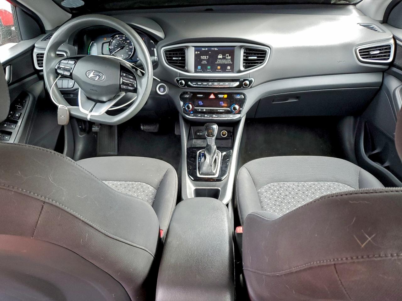 Hyundai Ioniq Blue Image 3