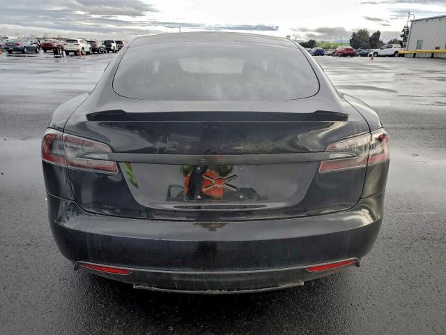 Tesla Model S Image 10