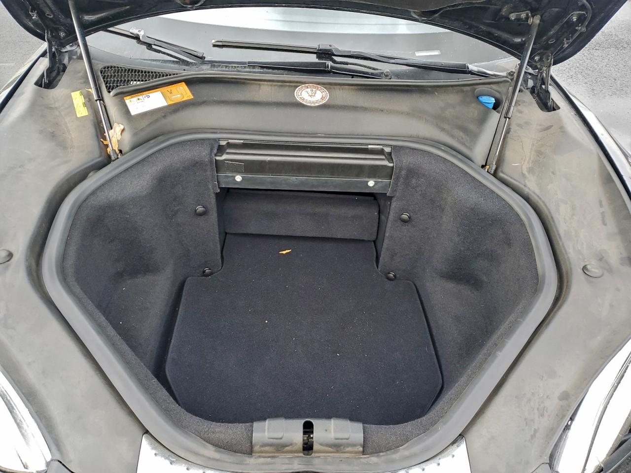 Tesla Model S Image 8