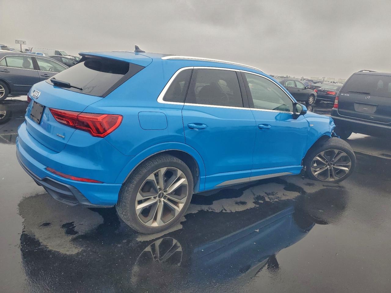 Audi Q3 Premium Plus S-line Image 5
