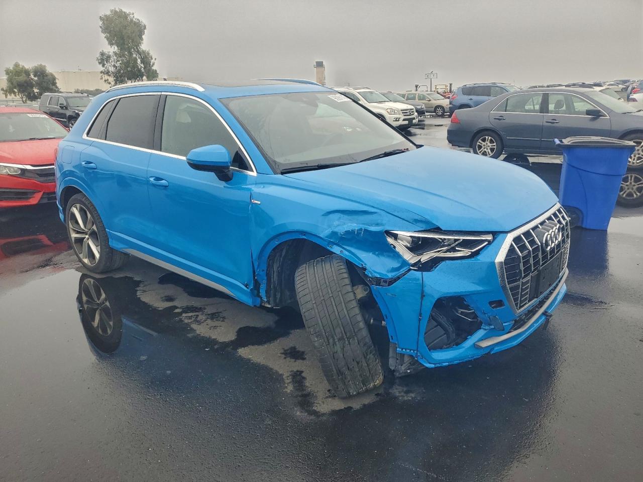 Audi Q3 Premium Plus S-line Image 9