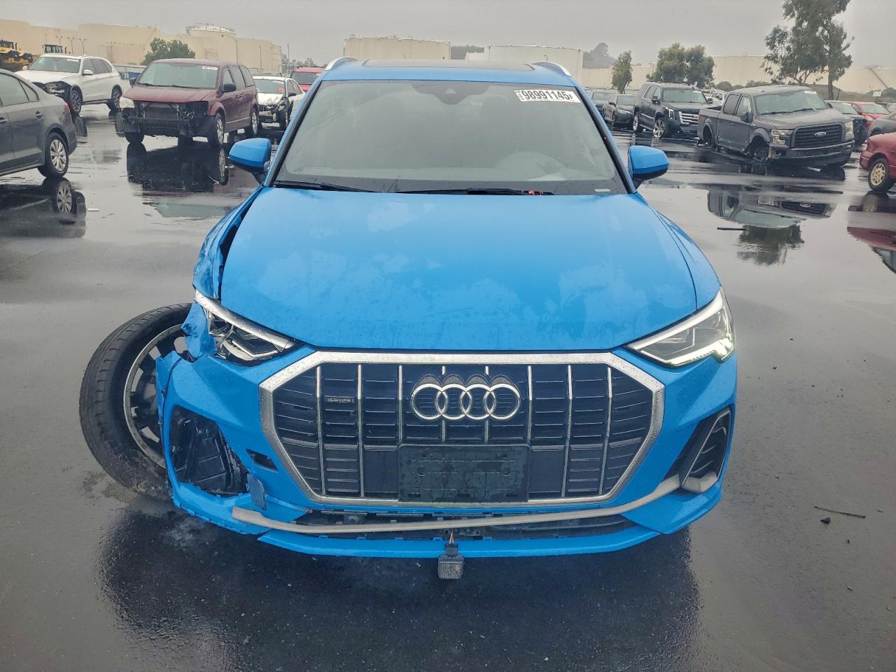 Audi Q3 Premium Plus S-line Image 6