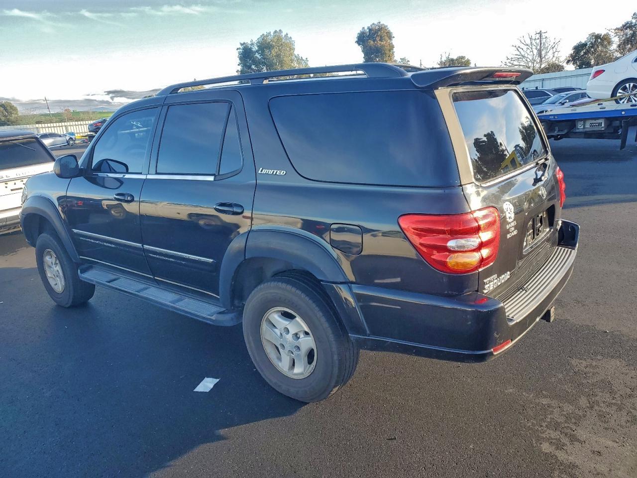 Toyota Sequoia Limited Image 2