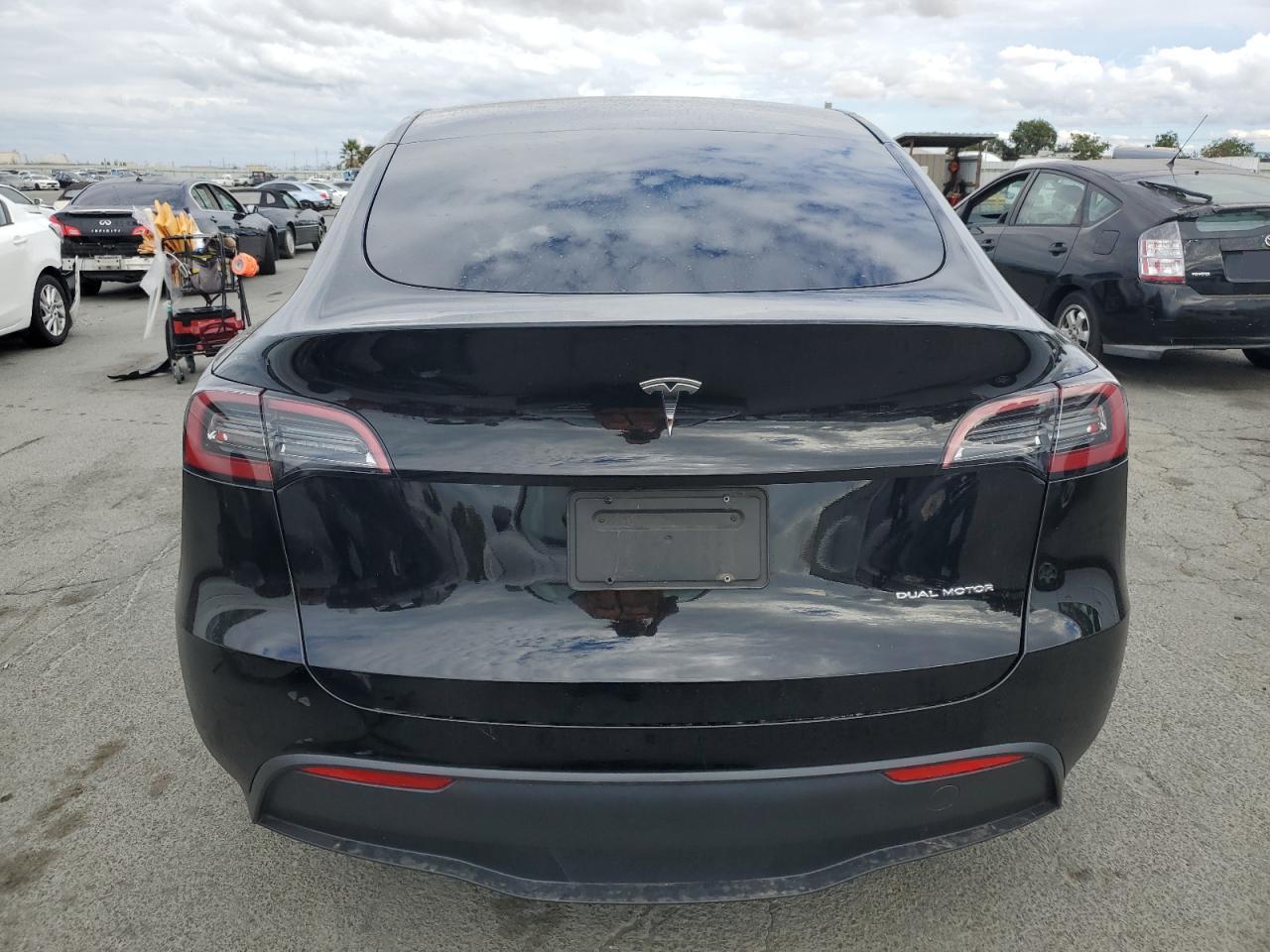 Tesla Model Y Image 9