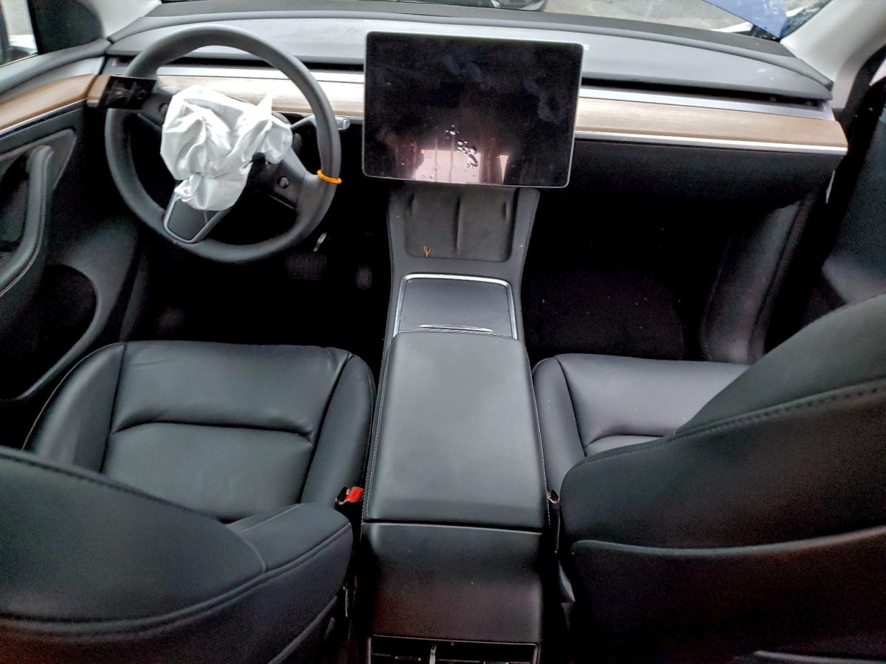 Tesla Model Y Image 7