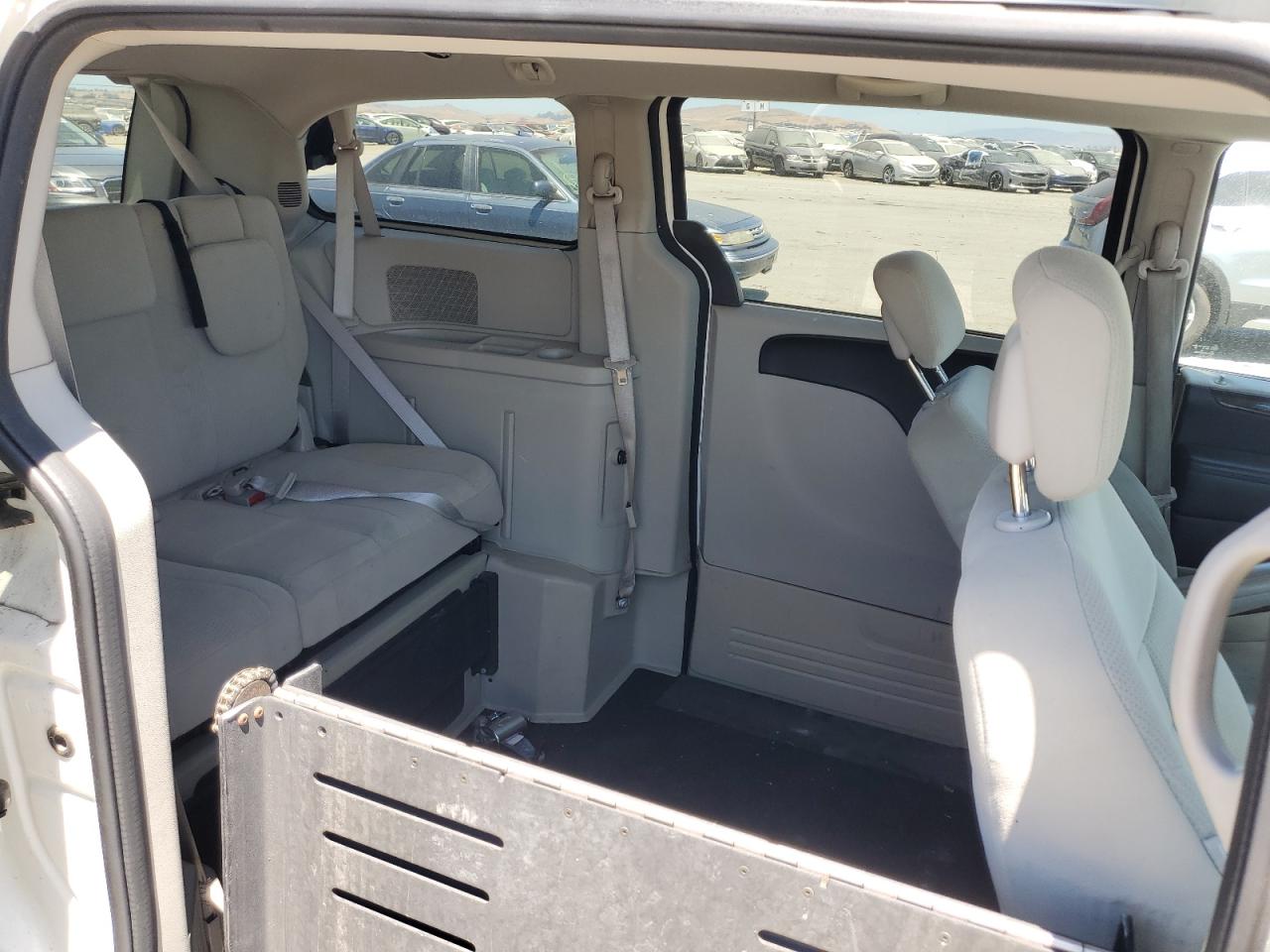 Dodge Caravan Se Image 7