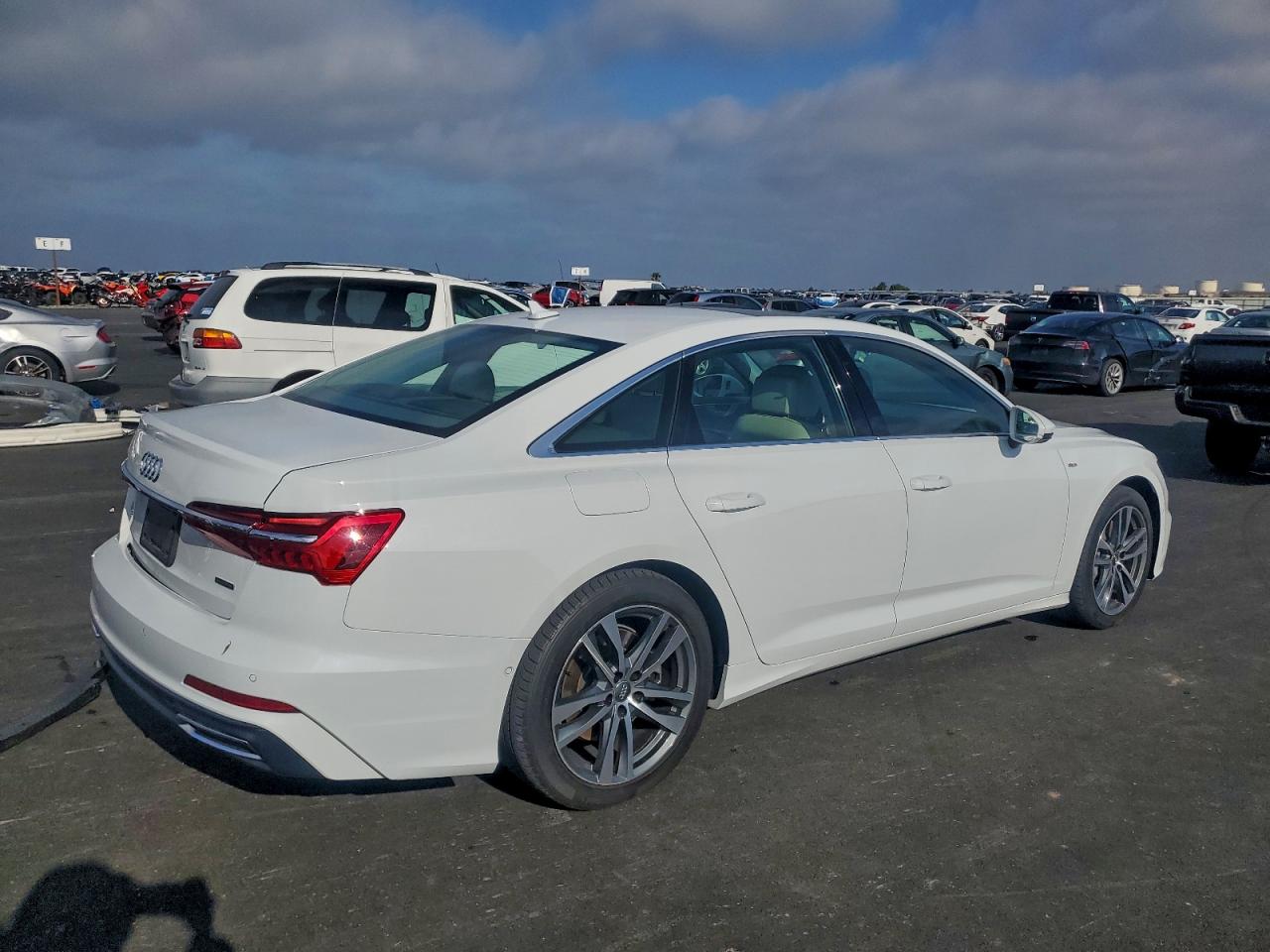 Audi A6 Premium Plus Image 10