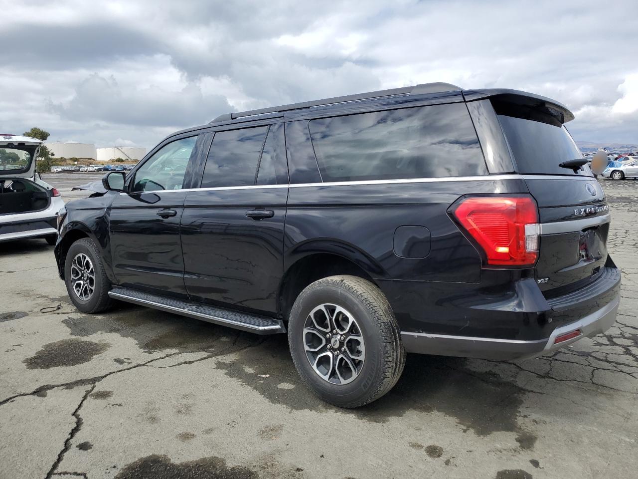 Ford Expedition Max Xlt Image 3