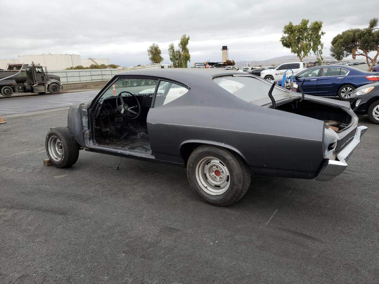 Chevrolet Nova Image 3