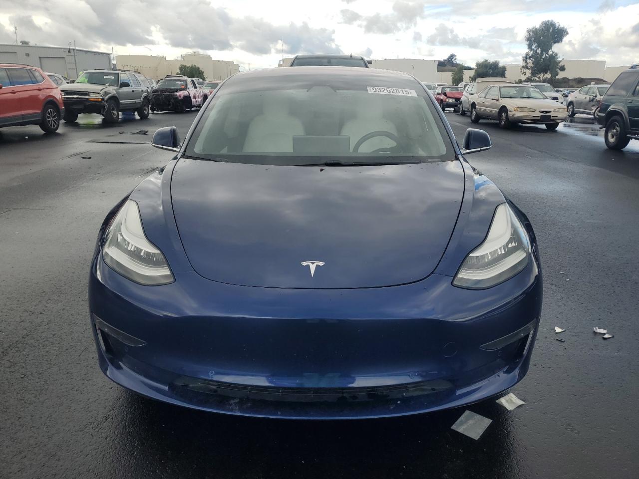 Tesla Model 3 Image 2