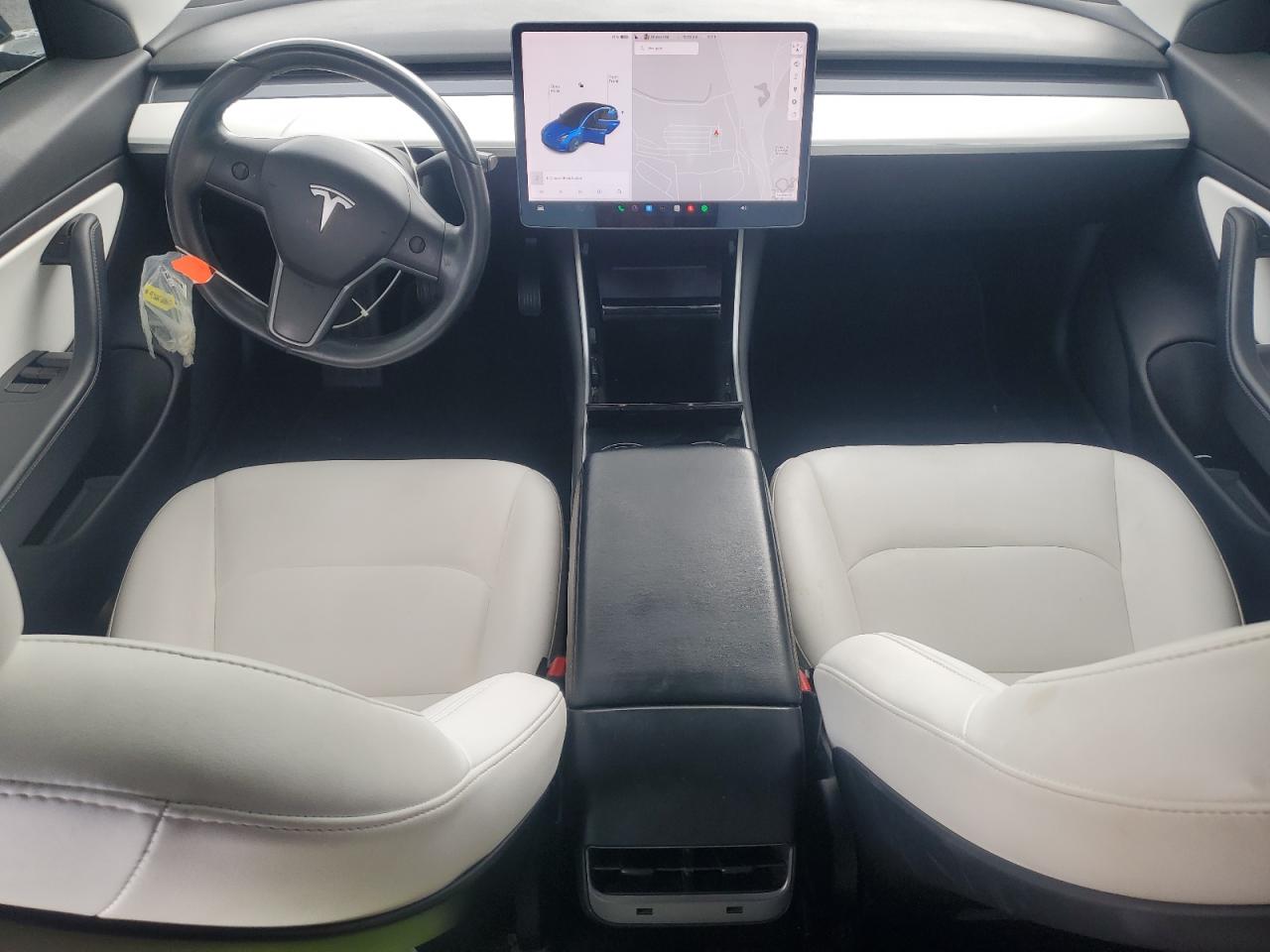 Tesla Model 3 Image 6