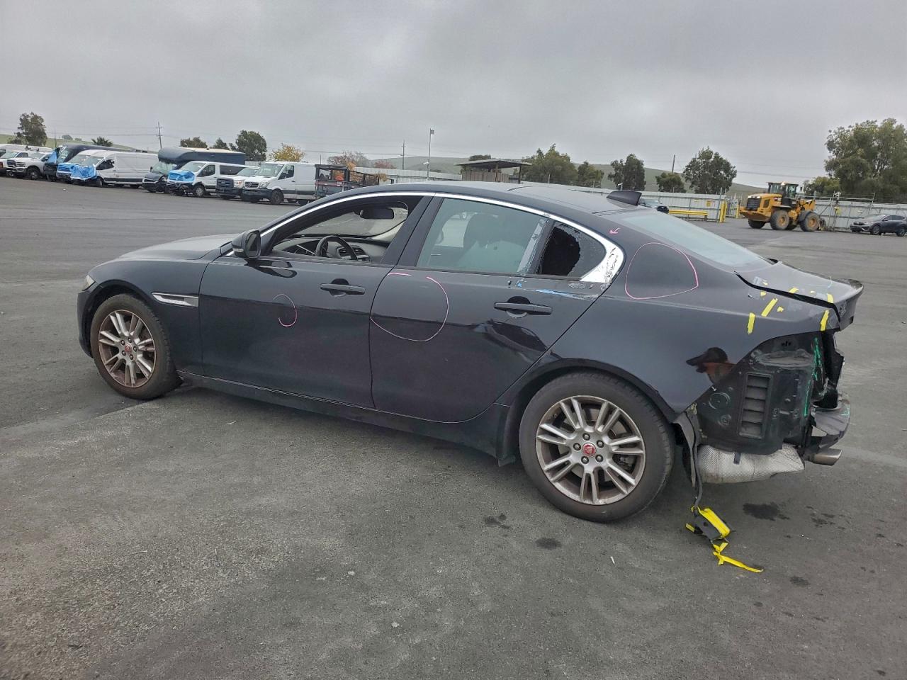 Jaguar XE Premium Image 12