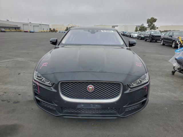 Jaguar XE Premium Image 4