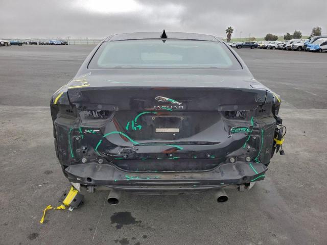 Jaguar XE Premium Image 3
