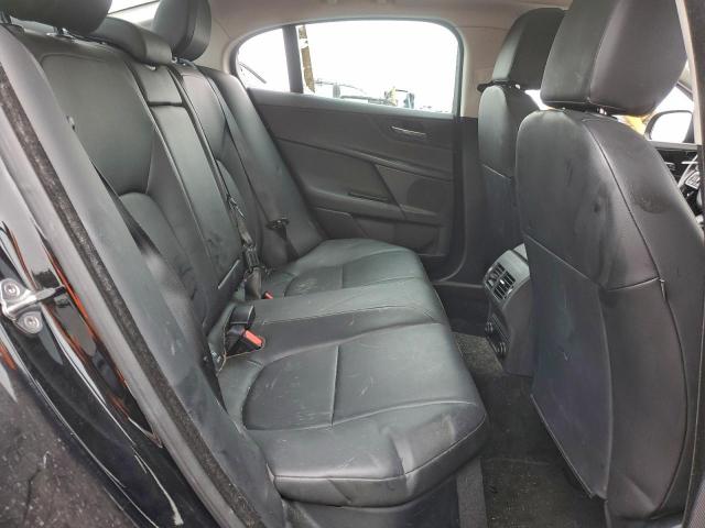 Jaguar XE Premium Image 6