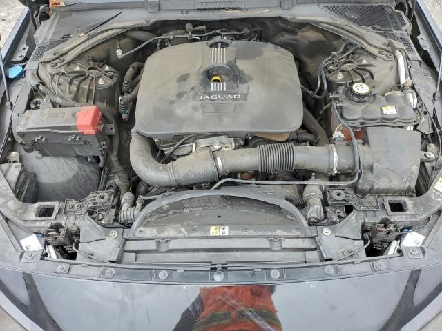 Jaguar XE Premium Image 7