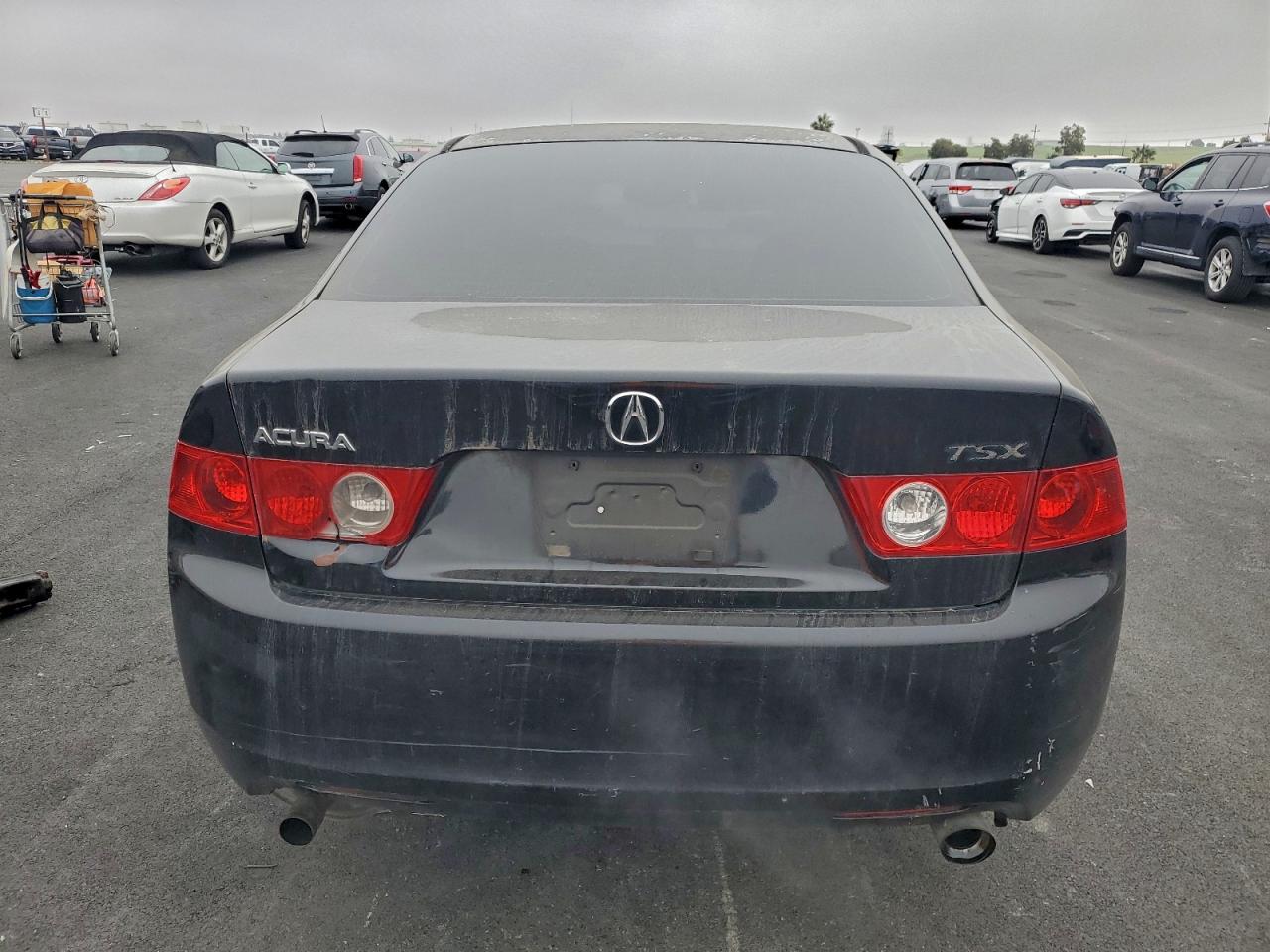 Acura TSX Image 4