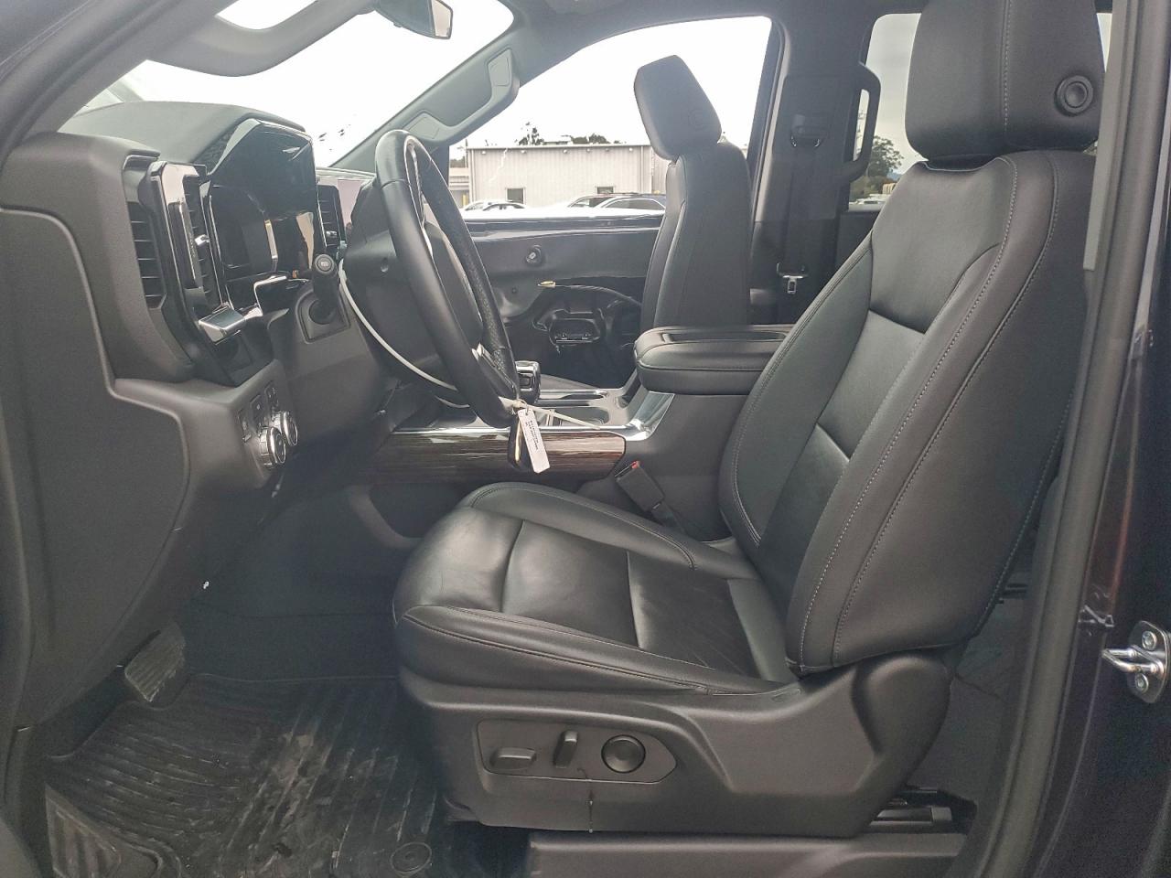 GMC Sierra K1500 Elevation Image 2