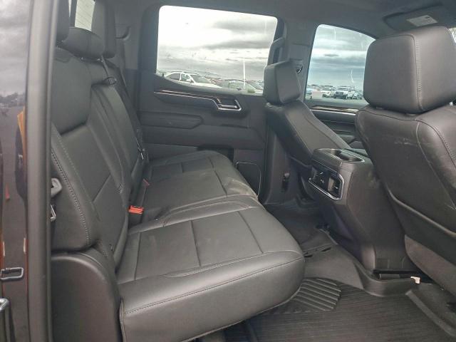 GMC Sierra K1500 Elevation Image 12