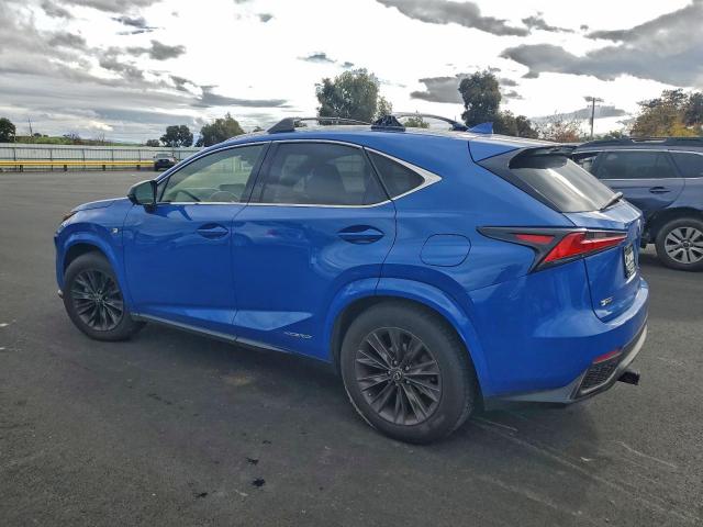 Lexus NX 300h Base Image 4