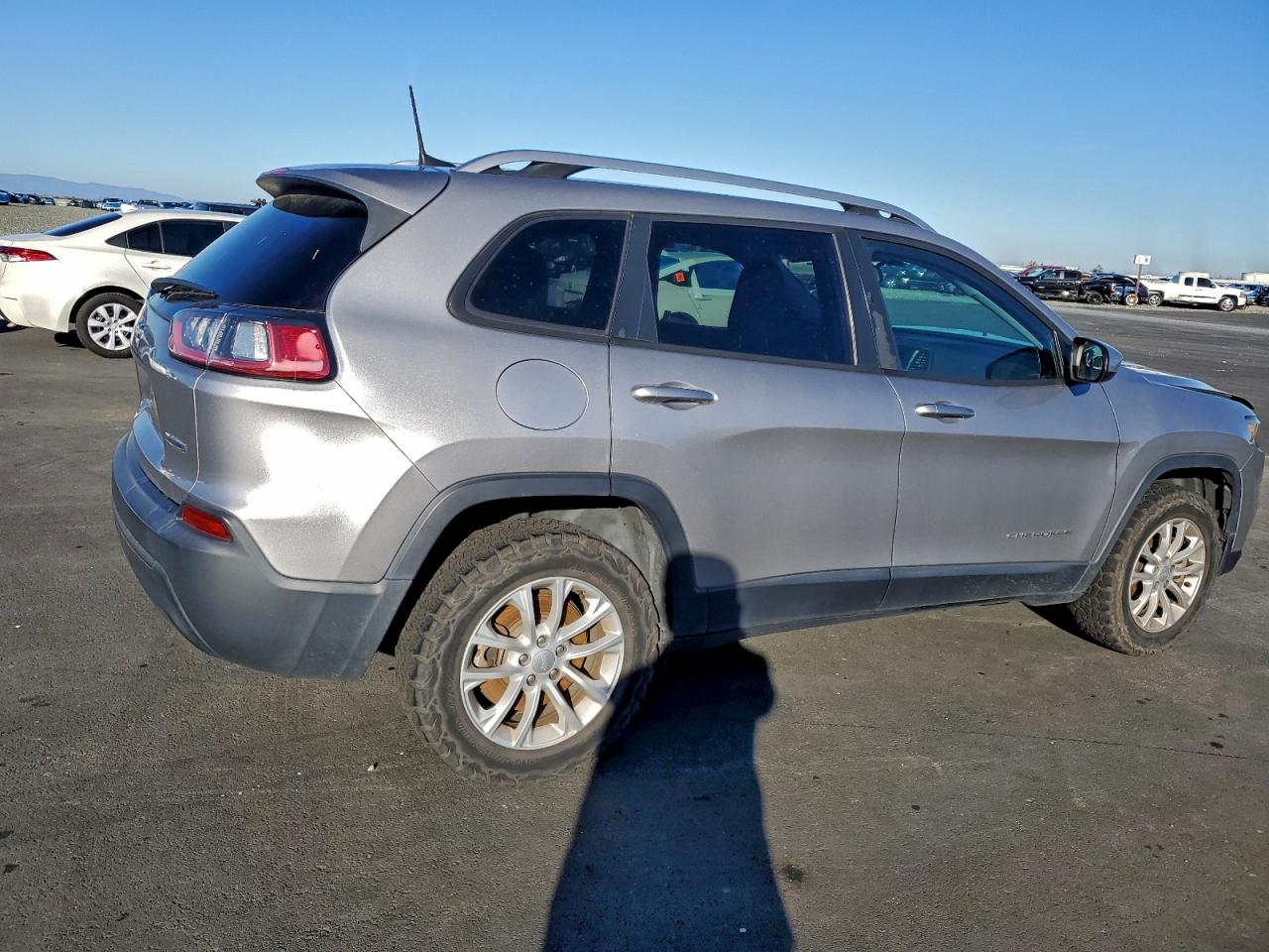 Jeep Grand Cherokee Latitude Image 5