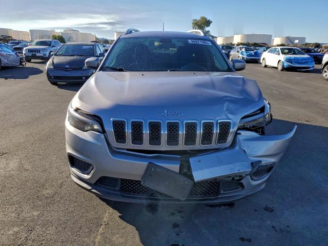 Jeep Grand Cherokee Latitude Image 3