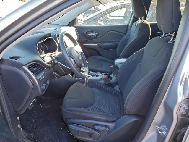 Jeep Grand Cherokee Latitude Image 4