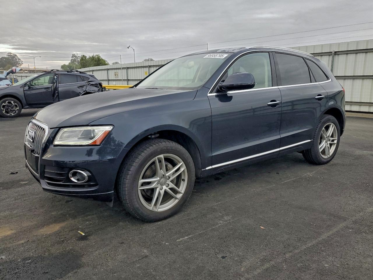 Audi Q5 Premium Plus Image 1
