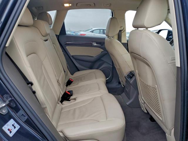 Audi Q5 Premium Plus Image 12