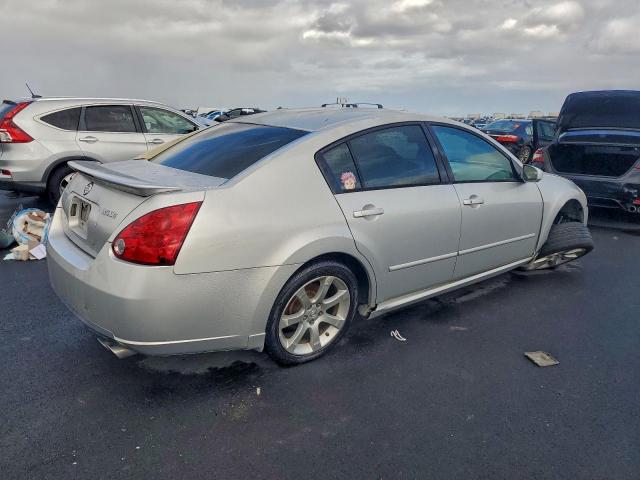 Nissan Maxima Se Image 4