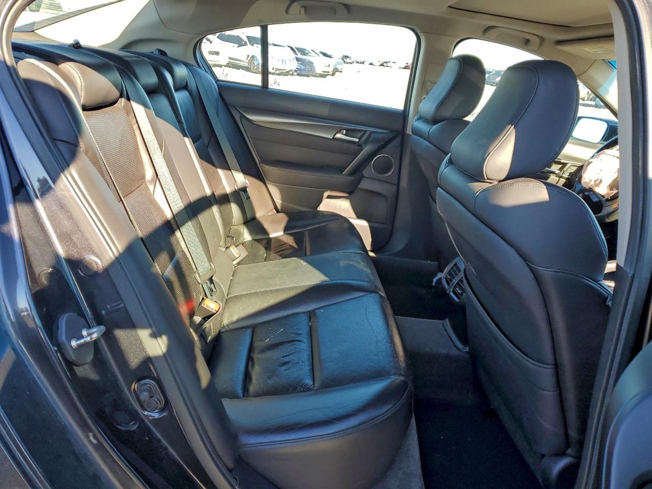 Acura TL Image 4