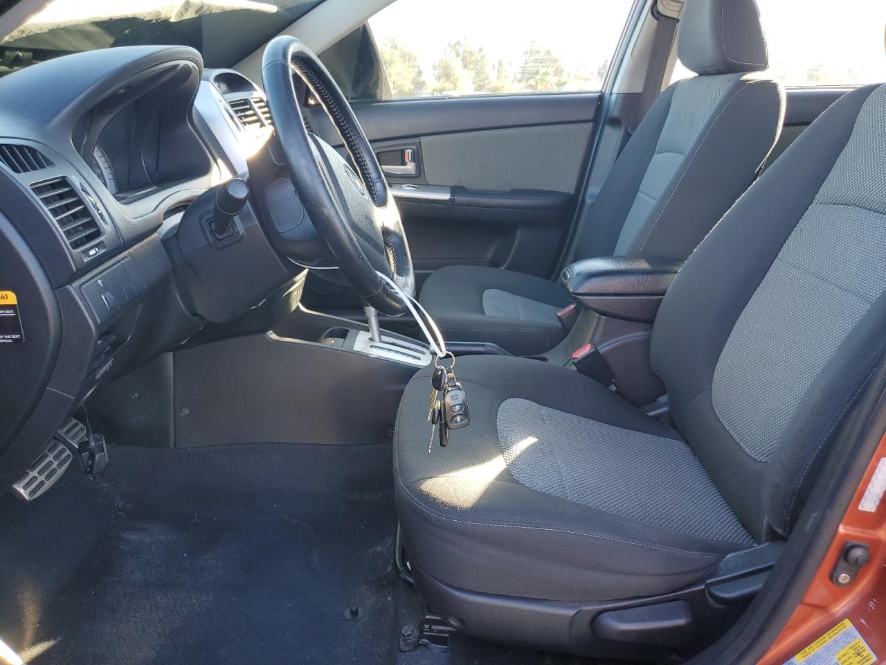 Kia Spectra 5 Sx Image 9