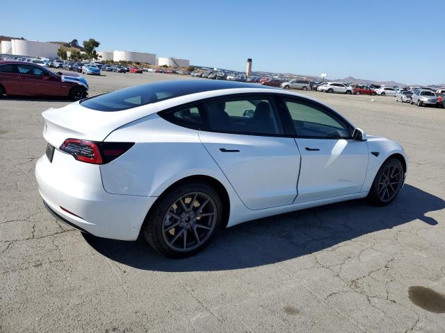 Tesla Model 3 Image 4