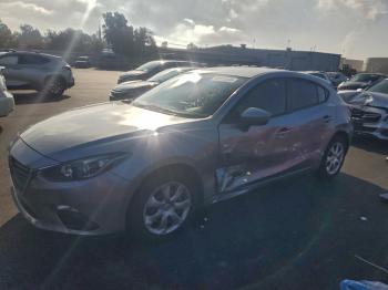  Salvage Mazda 3