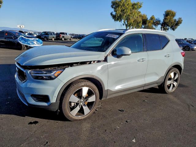  Salvage Volvo XC40