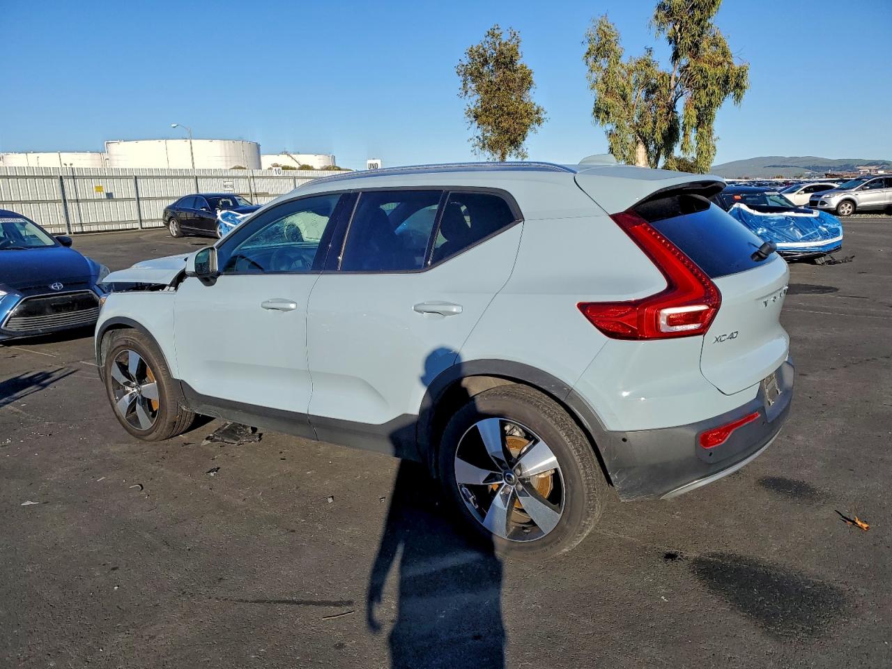 Volvo XC40 T5 Momentum Image 3