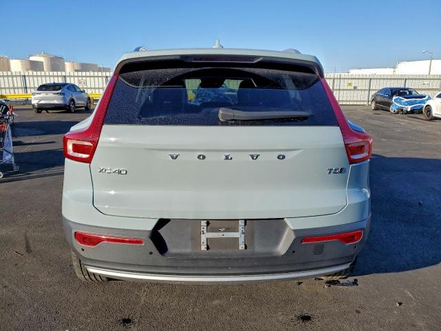 Volvo XC40 T5 Momentum Image 4